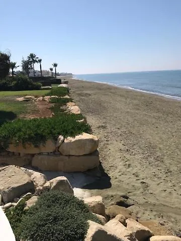 Beach Front Periyiali Gardens Perivolia Lägenhet