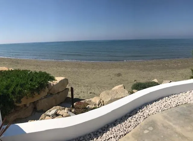 Beach Front Periyiali Gardens Perivolia Lägenhet
