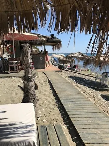 Beach Front Periyiali Gardens Perivolia 0*,  Cypern
